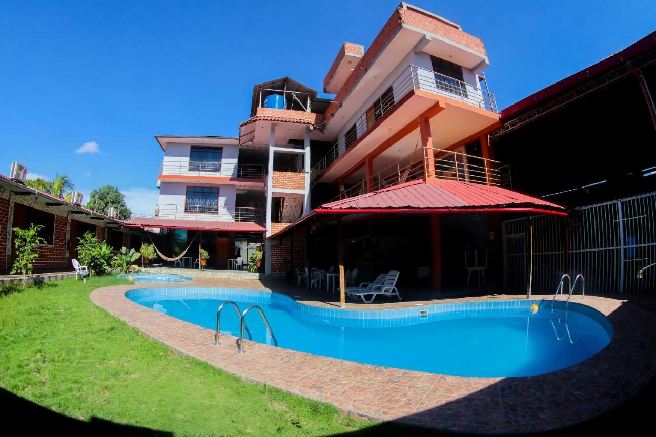 Gran Hotel Gusbet Pucallpa Exterior photo